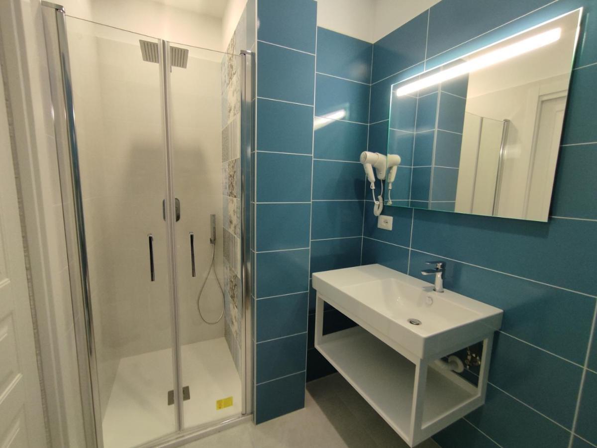Hotel Lucia كاستيلاّماري دي ستا المظهر الخارجي الصورة